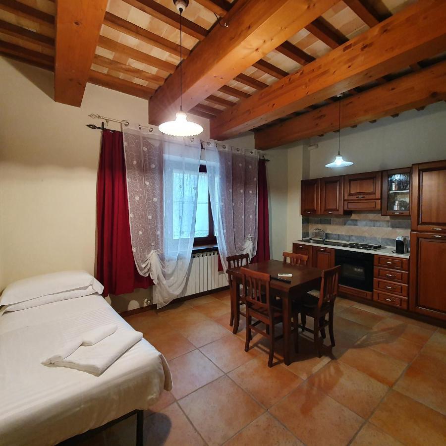 Pietra Maula Agriturismo Castelraimondo Екстериор снимка