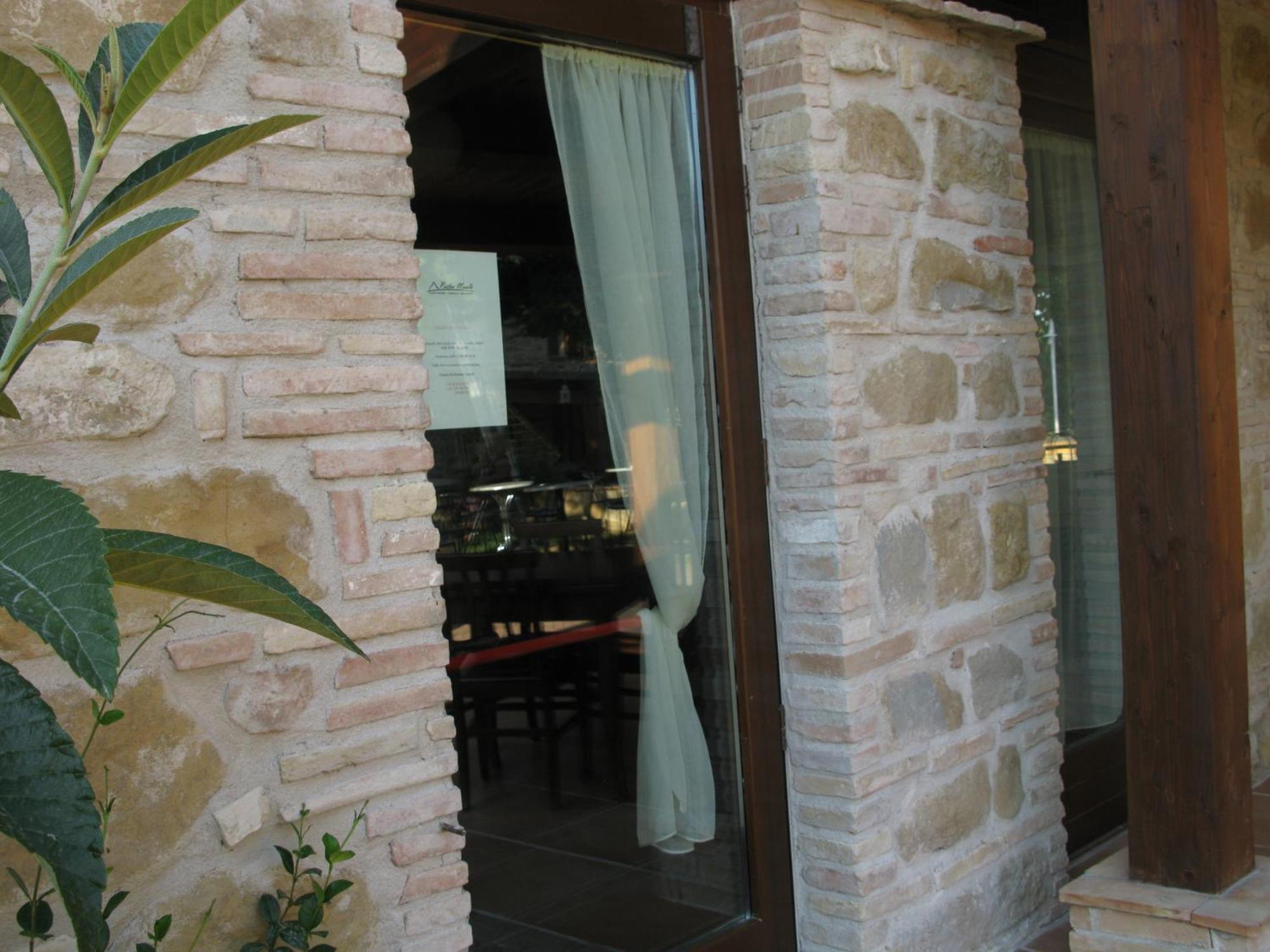 Pietra Maula Agriturismo Castelraimondo Екстериор снимка
