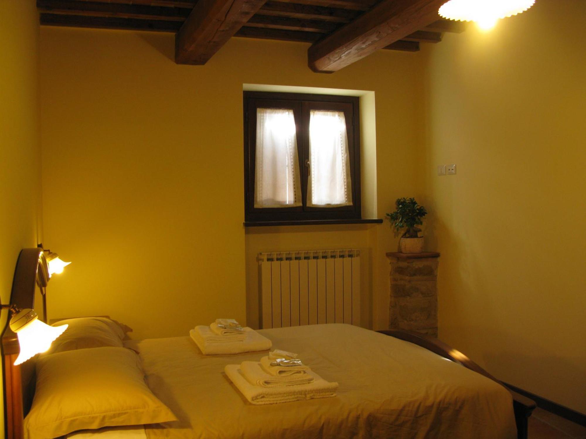 Pietra Maula Agriturismo Castelraimondo Екстериор снимка