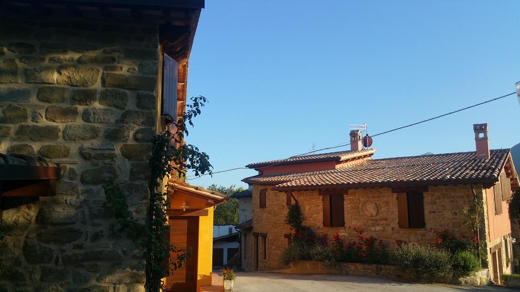 Pietra Maula Agriturismo Castelraimondo Екстериор снимка